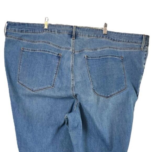 Old Navy Jeans NEW Mid Rise Kicker Boot Cut Light Wash Women’s Plus Size 28L - Picture 5 of 9